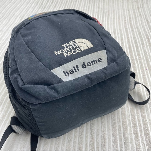 The North Face Half Dome Kids Backpack - Picture 5 of 11